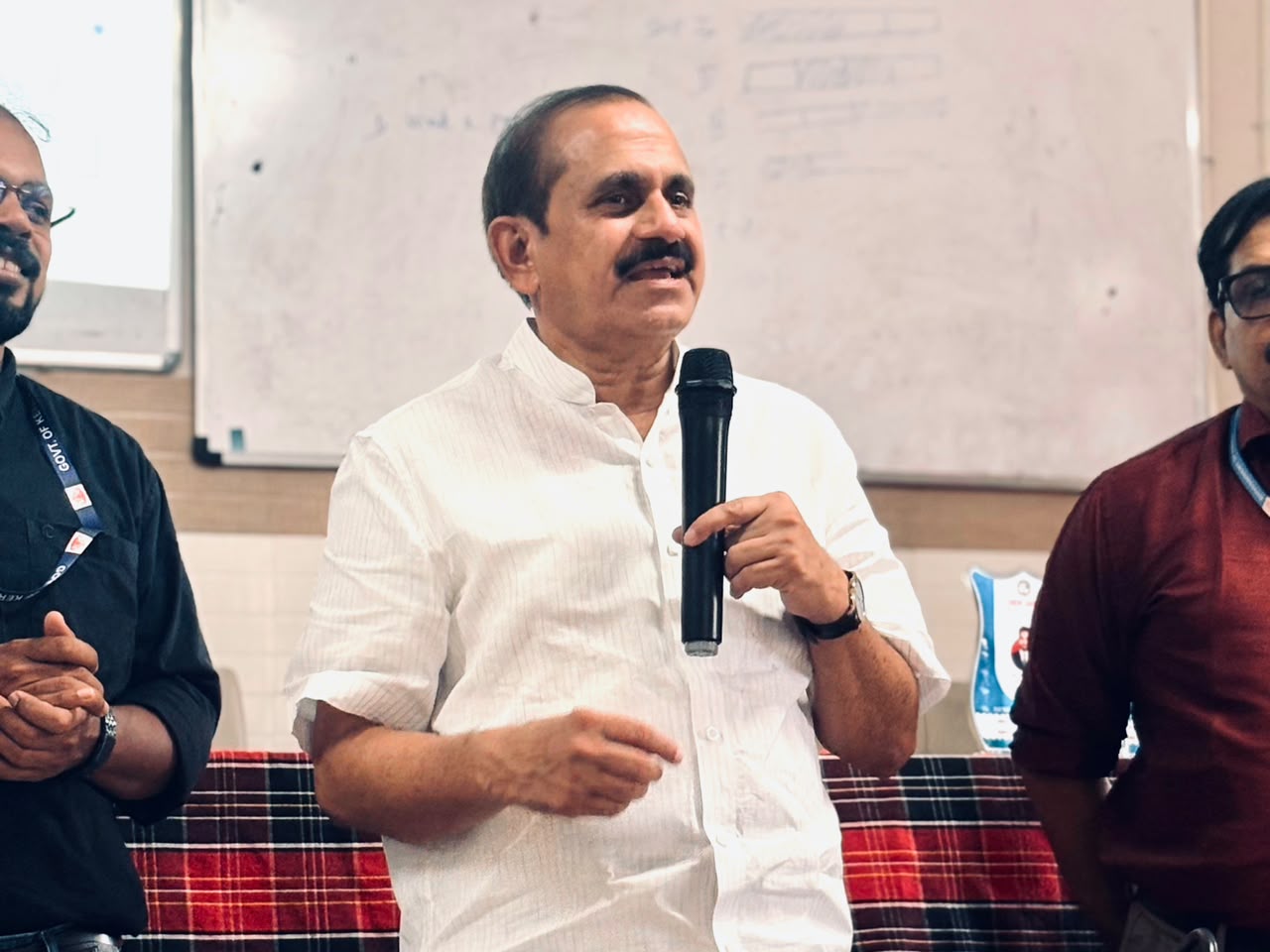 College dignitary addressing students at an EV FUTURO programme